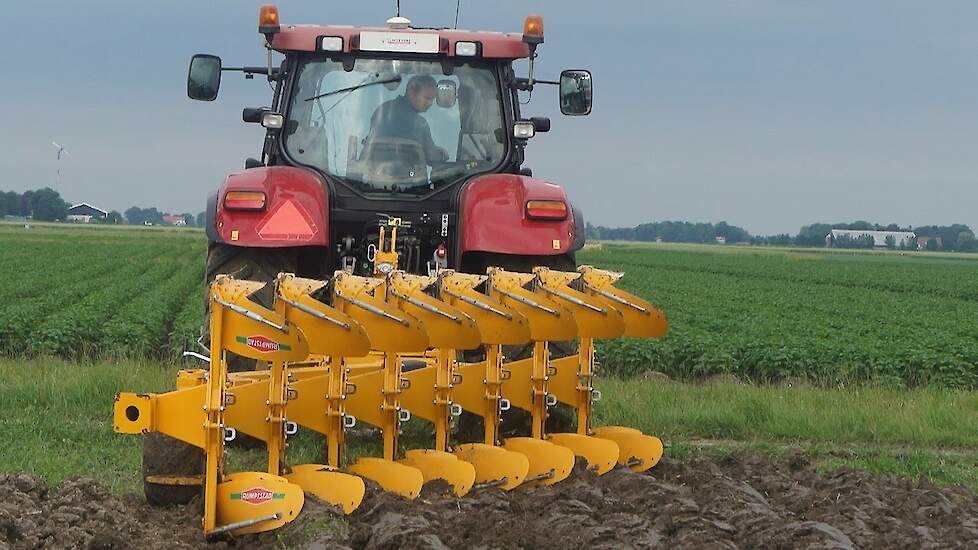 Biologische Velddag  Ecoploegen Lelystad Lemken Ovlac Rumptstad treffler Kverneland Trekkerweb