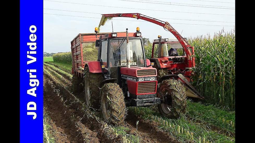 Mais hakselen 2017/International 956Xl/PZ MH 160S/Oene/Harvesting maize/Maish&auml;ckseln