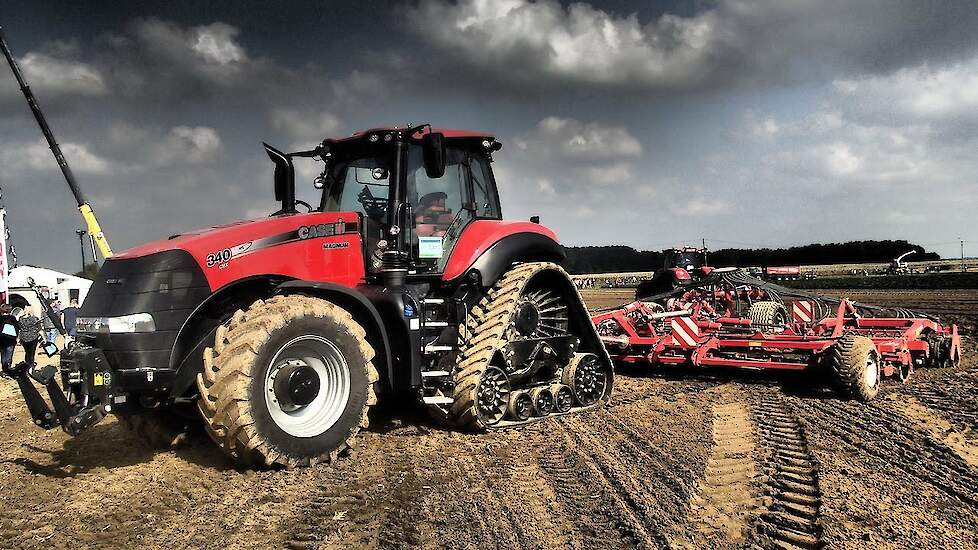 Demonstratie Kubota - Case-IH - Massey Ferguson - Werktuigendagen Oudenaarde 2017 Trekkerweb