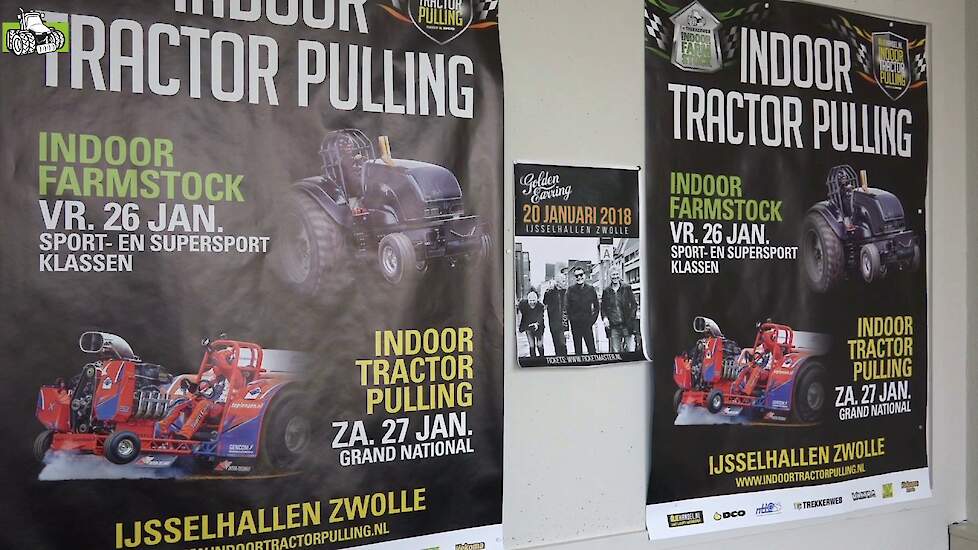 Opbouw van start Trekkerweb Indoor Farmstock in de IJsselhallen Zwolle Trekkerweb