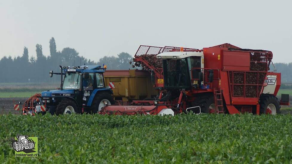 Suikerbieten rooien met loonbedrijf Otten en Riecam RBM 300 S -Trekkerweb