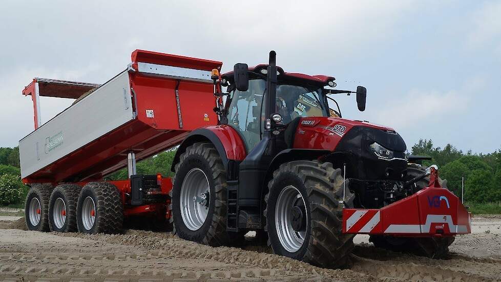 Case-IH Optum 300 /270 CVX met FPT 6,7-liter zescilinder-motor Trekkerweb