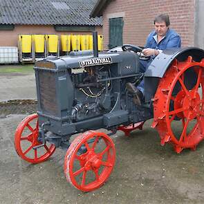 De International W-12 is de ene oudste trekker uit de collectie van Fishwick. Het trekkertje is van 1934.