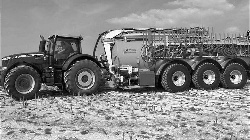 Mest uitrijden the movie kijk luister en geniet ! Güllesaison liquid manure season Trekkerweb