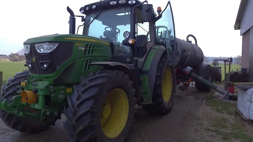 Eerste grasland bemesting van 2018 - Melkveehouderij Rosendaal Loerbeek