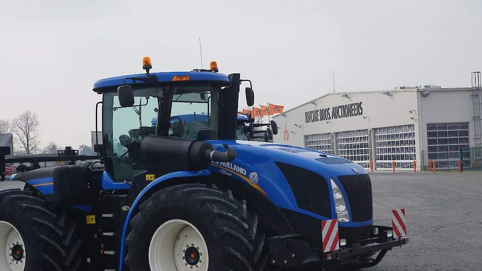 Ritchie Bros Meppen lossen en klaarzetten voor veiling Trekkerweb auction