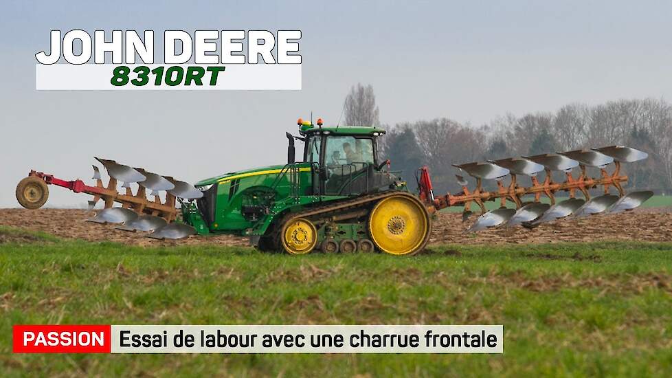 Labour atypique / Tracteur à chenilles JOHN DEERE 8310RT + 2 charrues