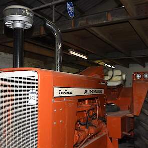 Ook deze Allis Chalmers Two-Twenty is eigenlijk ook nog een youngtimer. De grote Allis werd gebouwd van 1967 tot 1971.