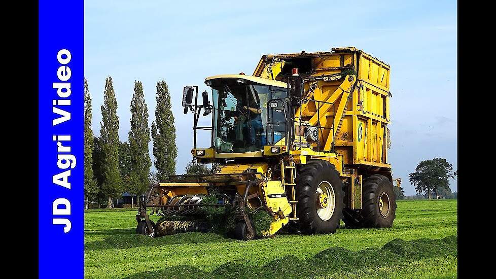 Gras hakselen | New Holland FX50 | DAF 95XF | Grasdrogerij Ruinerwold | Gras häckseln | 2018