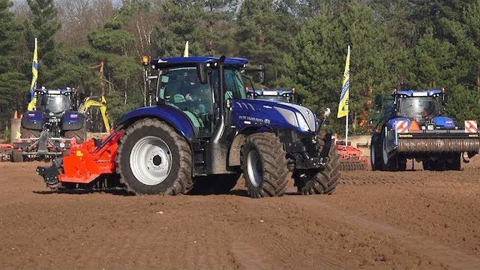 Belgische gebruikerstrainingen van New Holland in Merksplas Trekkerweb