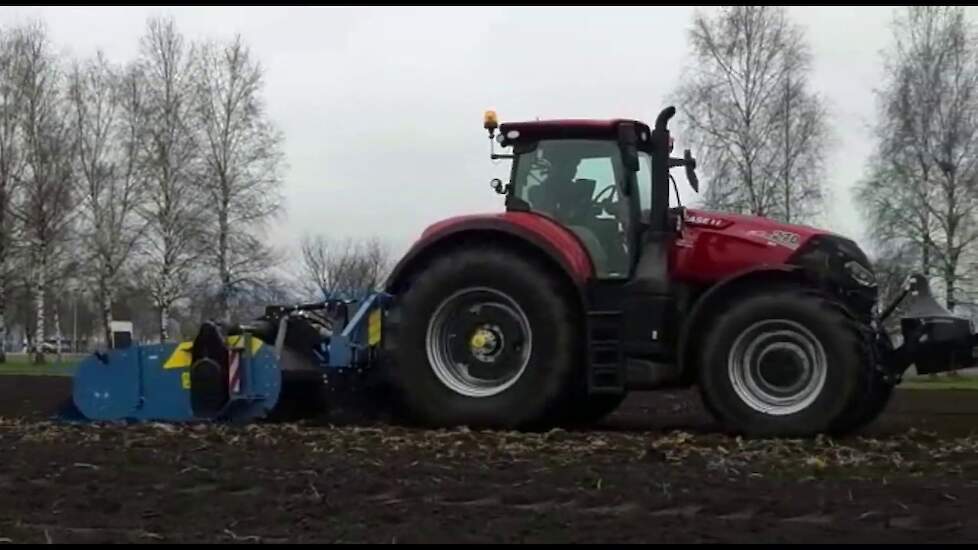 CASE IH OPTUM 270 CVX MET EEN IMANTS 48 SX SNELSPITTER