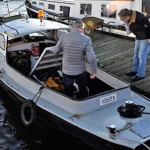 De sleepboot van Verhoeven heeft een 4-cilinder dieselmotor van het merk Vetus, dat gespecialiseerd is in de bouw van scheepsmotoren.