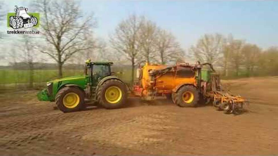 John Deere 8400R 450 pk van loonbedrijf Vroege Trekkerweb