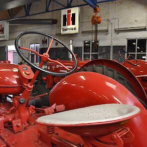 De bestuurdersplek van een McCormick WD6