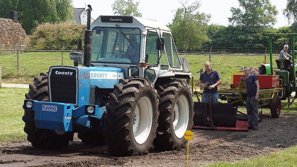 County Ursus Lanz Bulldog Hanomag here the sound !Trekkerweb