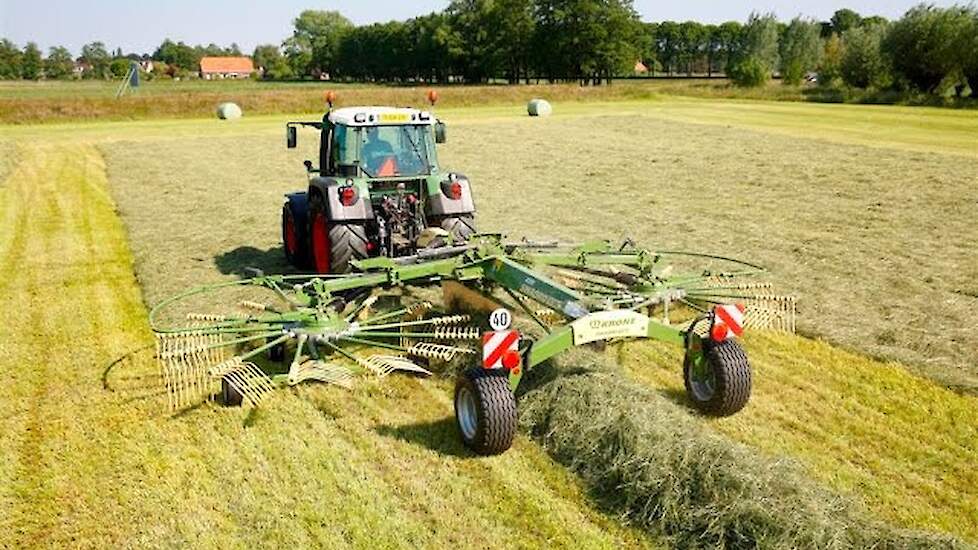Krone Comprima en Krone Swadro TC 880 Trekkerweb