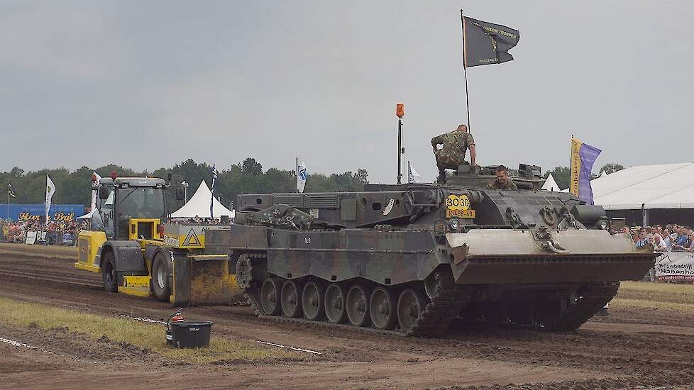 Leopard tank MTU  Flying Baker Detroit Diesel International 2019