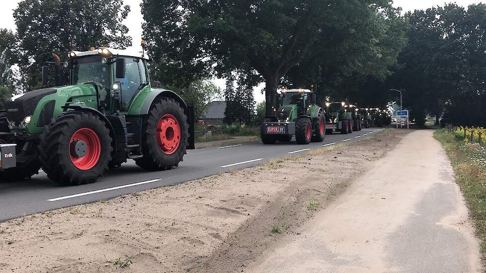 Fendt en Claas parade bij bruiloft