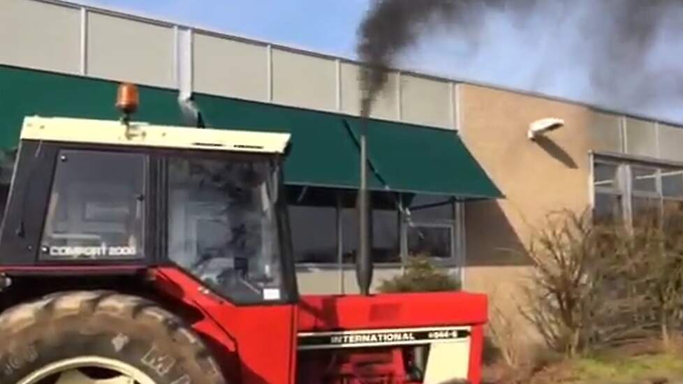 International 844s voor de vermogenstester bij Aoc Oost in Almelo Trekkerweb