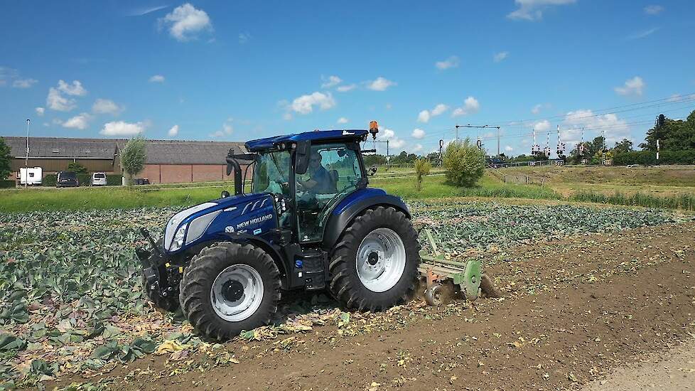 New Holland T5.140 AutoCommand Blue Power