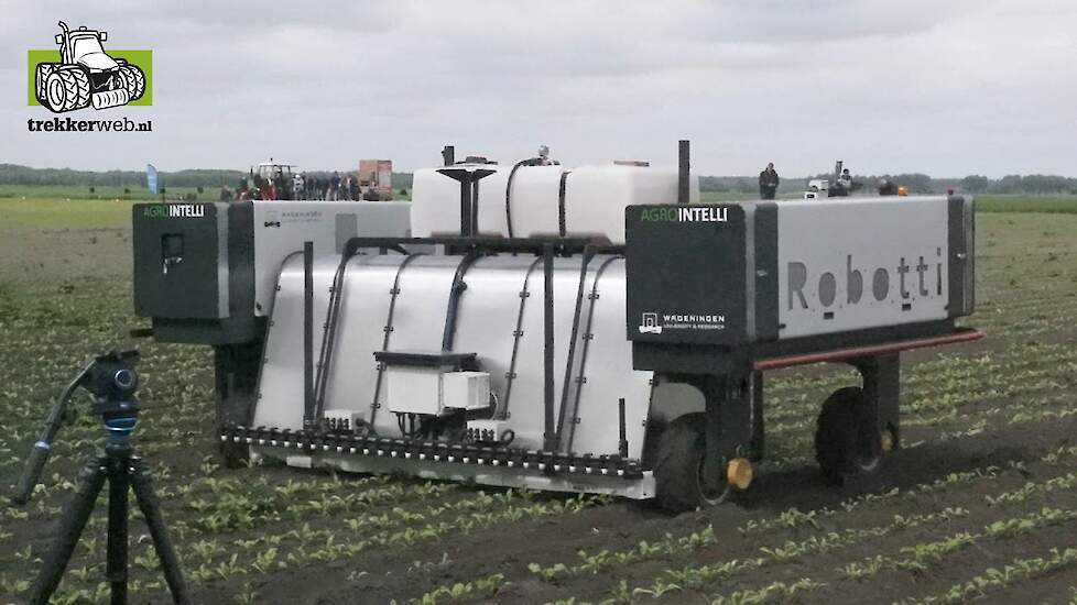 Robotti autonome spot sprayer Agrointelli