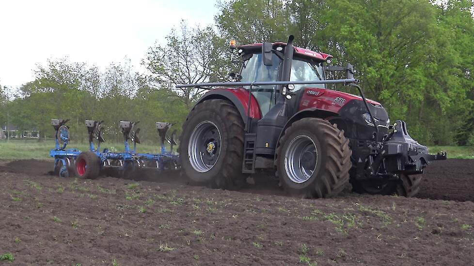 CASE IH OPTUM 270 LEMKEN 5-SCHAARS PLOEG