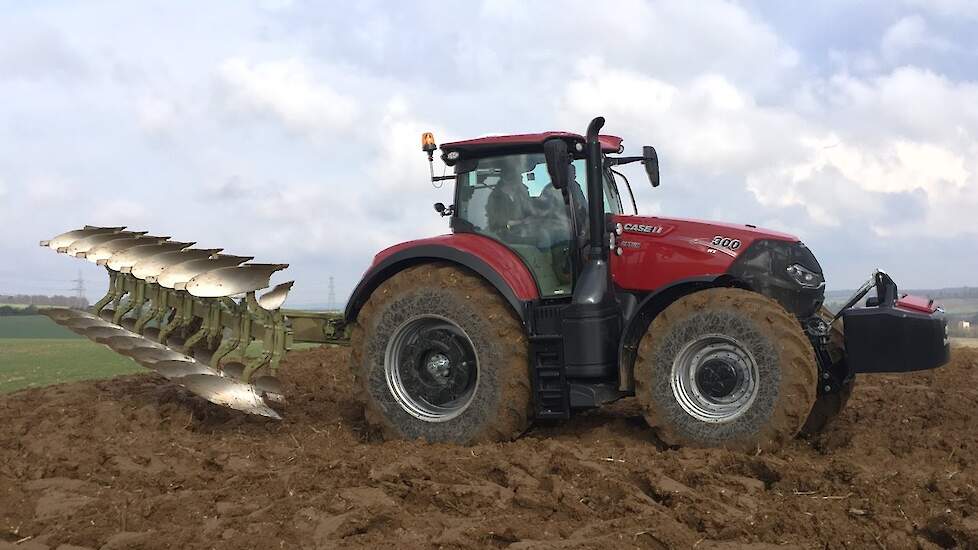 First sold Engeland Case-IH Optum 300 CVX Trekkerweb