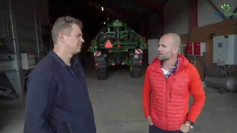 Erben Wennemars voor magnetisch spuitsysteem (MagGrow) op bezoek bij Wieger Bosker.