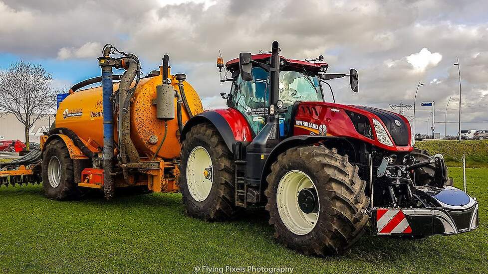 Mest injecteren / Injecting slurry / Gülle ausbringen / Veenhuis / New Holland / Mestseizoen 2020