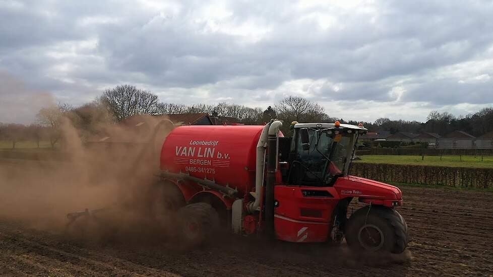 Loonbedrijf Van Lin bv met de Vervaet 5-wieler