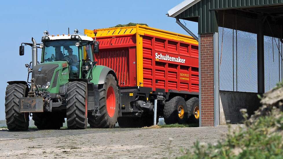 Silage 2020 | Gras hakselen + Kuilwerk | Visch BV | Fendt | Chopping Grass + Pitwork