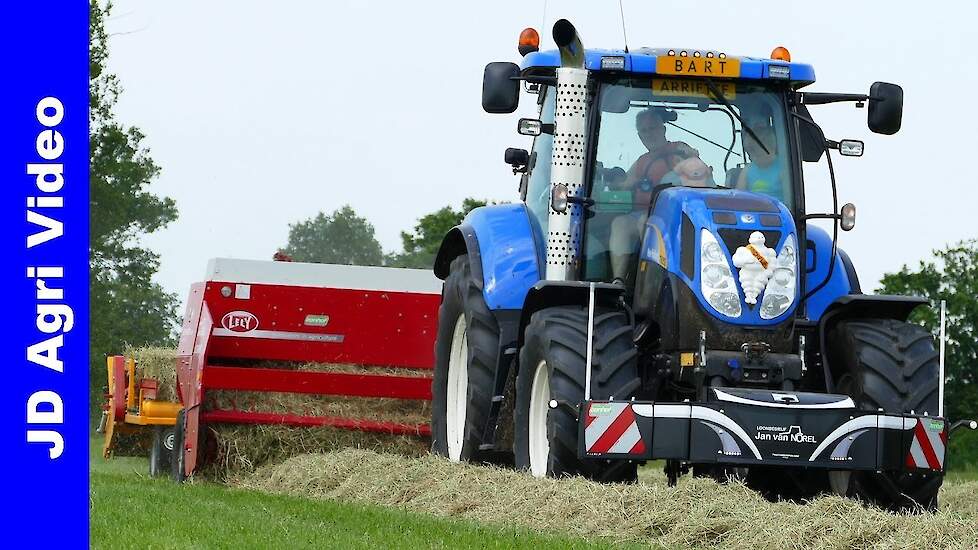 New Holland T6050 + Lely Welger + Meijer | Baaltjes persen | Pressing bales | Jan van Norel | 2020