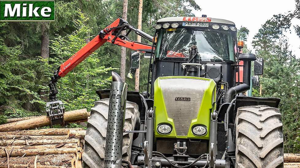 2020 | Full Power mit Claas Xerion 3800 am Holz Hacken | Chipping Wood | Forestry | Lu Waßmuth.