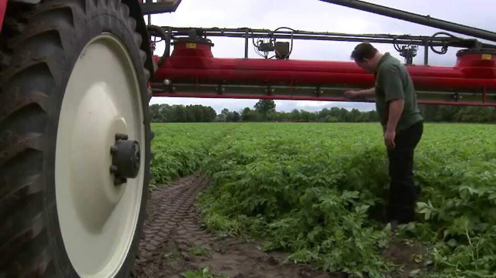 Emissie    ook niet op het erf!