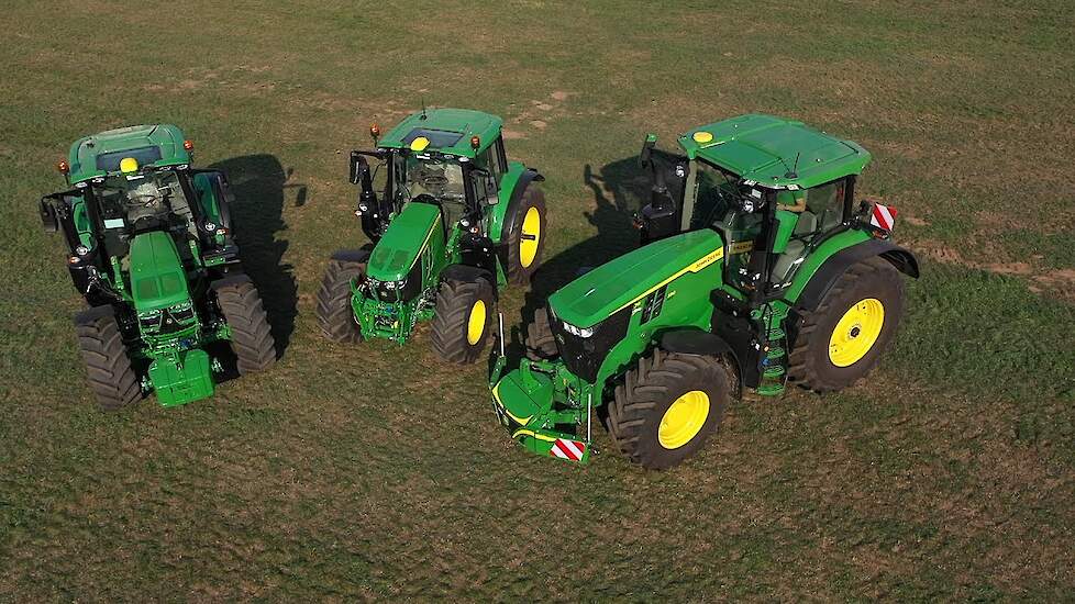 Primeur John Deere 6120M met AutoPowr en de John Deere 7R.330