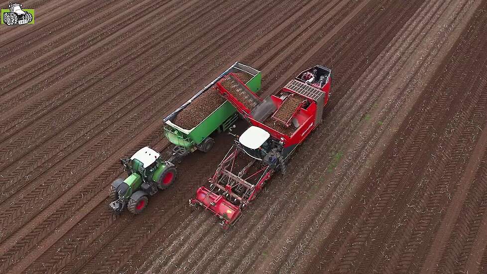 Kwatro Zelfrijdende 4-rijige zeefbandrooier op rupsen
