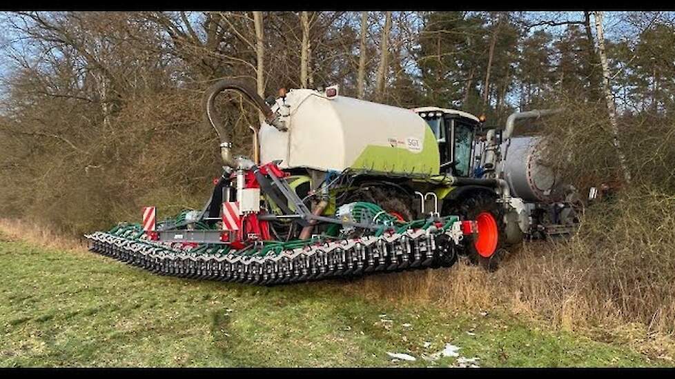 Youngtimer Claas Xerion 3800 VC met SGT