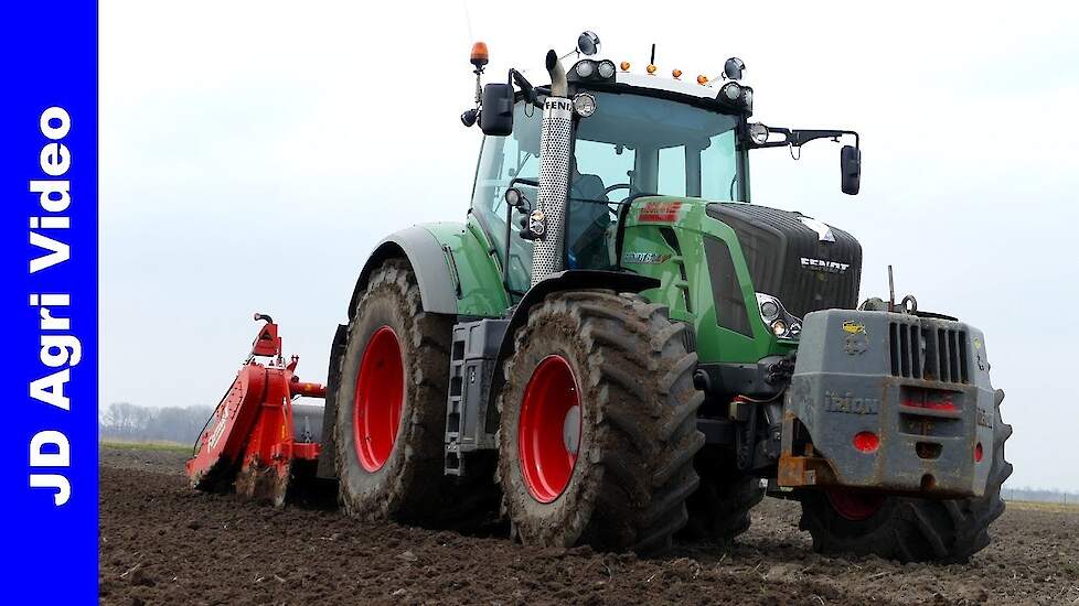 Fendt 824 + Farmax | Visch BV Doornspijk | Spitten | Spading | Spaten | 2021