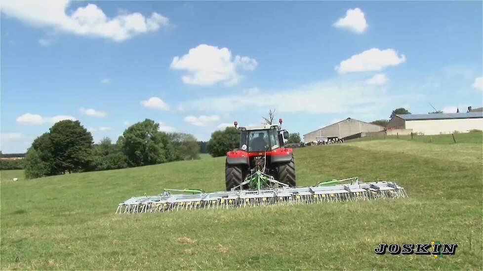 Joskin SCARIFLEX weidebeluchters,werkbreedte van 4,80 m tot 9,60 m Trekkerweb