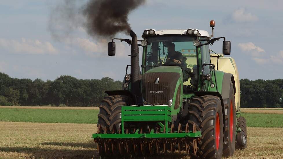 De Krone BiGPack 1290XC Highspeed en Fendt 922 van loonbedrijf Kuper BV Trekkerweb