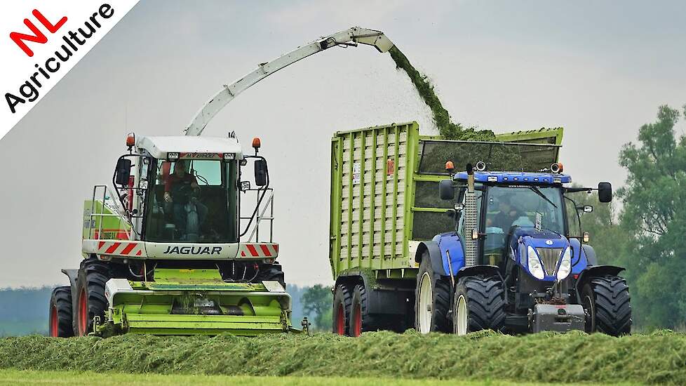 2021 | Grass Silage | Gras hakselen met Claas Jaguar 870 en New Holland | Verhoef