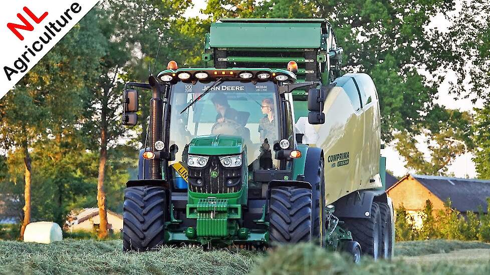 2021 | Balen persen en wikkelen met John Deere en Krone | Pater