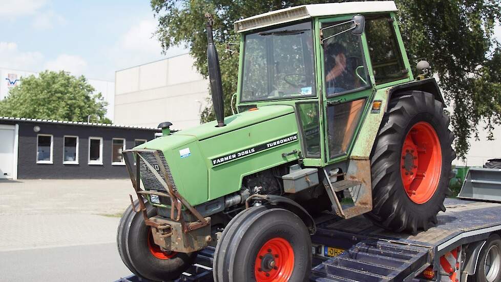 Fendt 306 LS Turbomatik op de dam