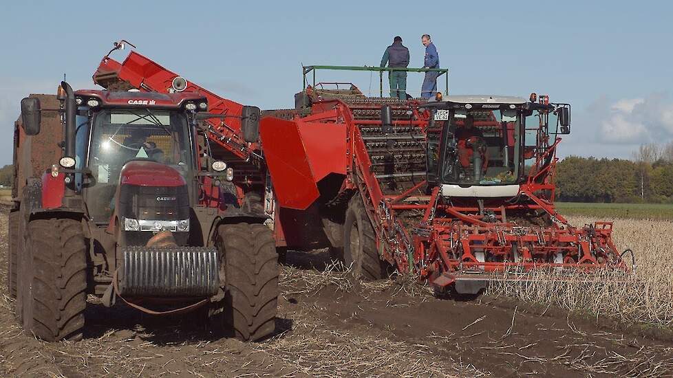 Grimme VENTOR 4150 in actie: 4 rijen, 15 ton en 530 pk BIG 5 Trekkerweb Kartoffel Potatoe harvester