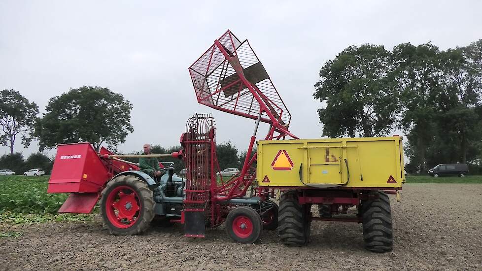 BIETEN ROOIEN MET OLDTIMERS EICHER MET BIETENROOIER