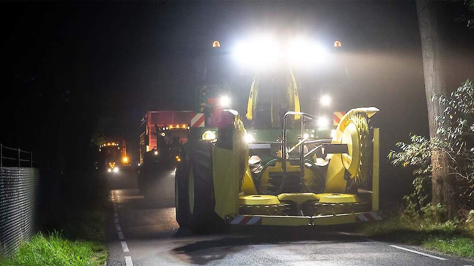 Mais Silage 2021 with John Deere 8600i + Fendt's | Blankespoor