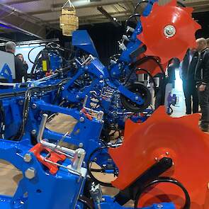 ECONET element met verticale heffing met een grote vrije hoogte van 53cm en nieuw parallellogram