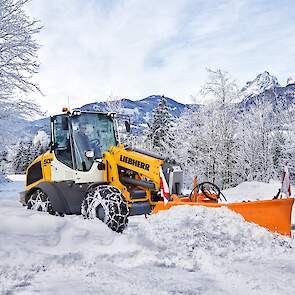 Liebherr L509 tele sneeuwploeg