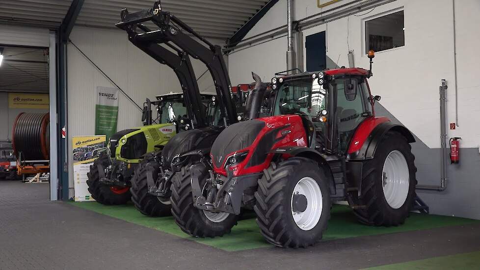 XXXLandtechnikveiling bij Ab Auctione en Agravis