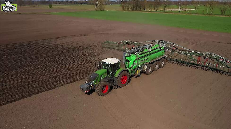Joskin Tridem Volumetra 26m³ met 30m Vogelsang sleepslang Fendt 930